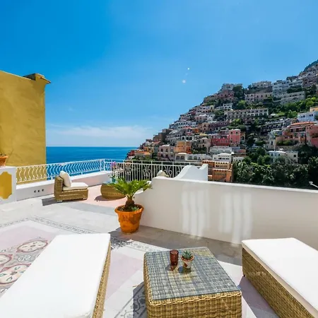 Konukevi Punta Re 4*