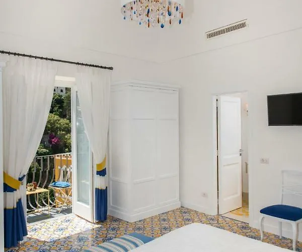 Guest house Punta Re 4*